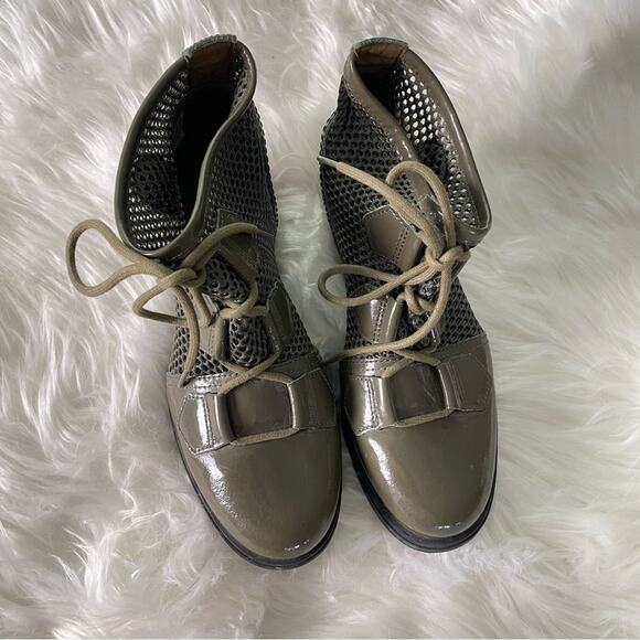 Sorel Women’s Major Lace Mesh Boot Patent Leather Hunter Green Lace-Up Flats 6.5 - Picture 4 of 9